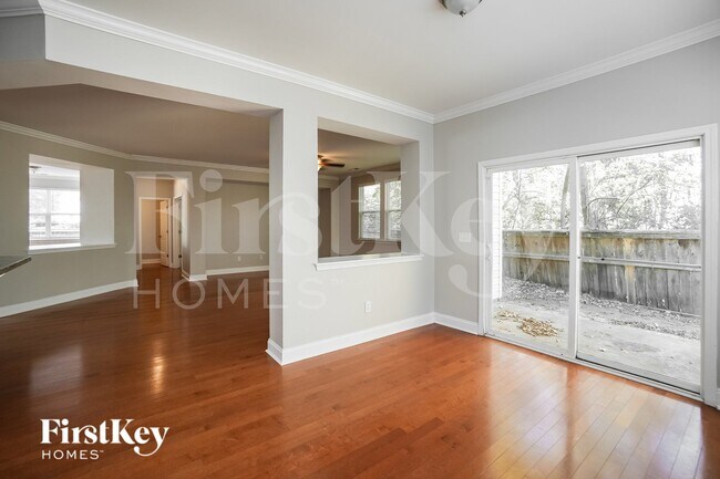 Building Photo - 123 Salt Meadow Ln