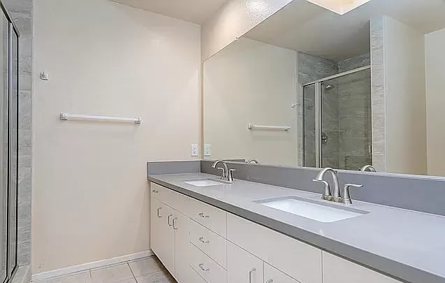 Building Photo - 4435 Nobel Dr