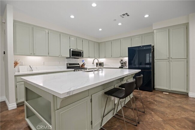 Building Photo - 11015 Van Uffelen Dr