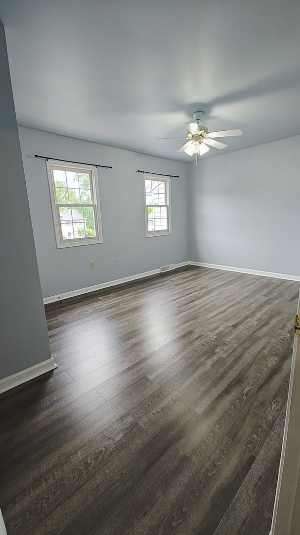 Building Photo - Ephrata Townhome 3 bed 1.5 bath