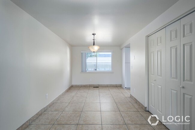 Building Photo - Gorgeous Home in Great Location!