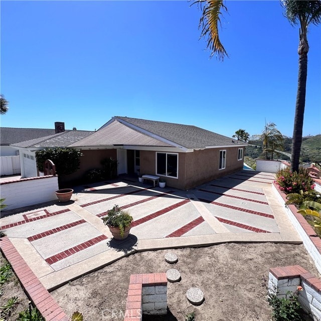 Building Photo - 425 Calle Pueblo
