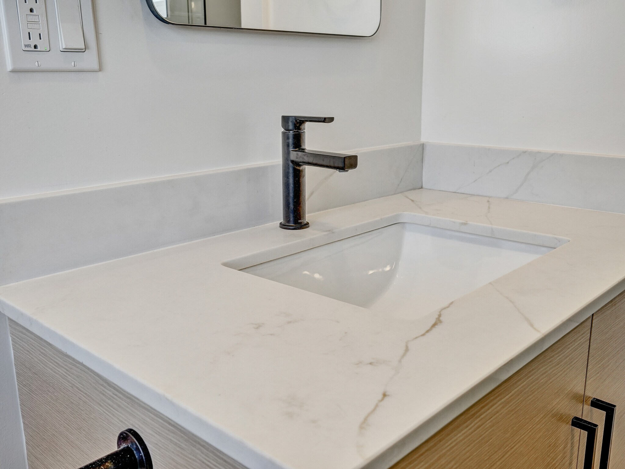 Building Photo - 1075 43rd St