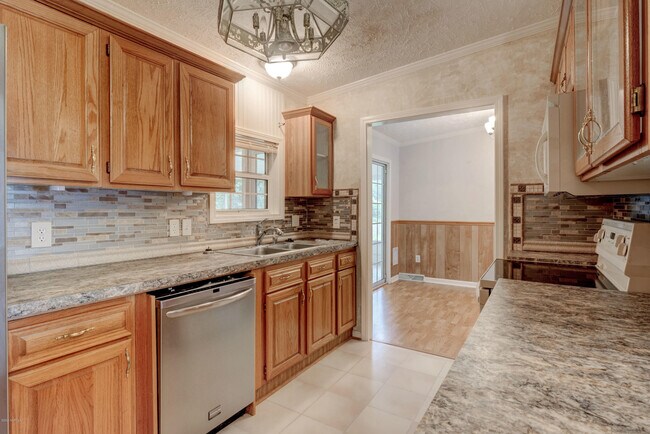 Building Photo - 428 Capeside Dr