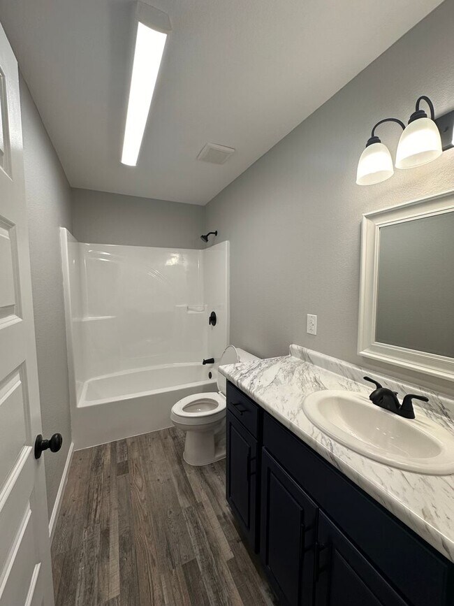 Building Photo - 3 Bed 2 Bath New Construction Brick Home