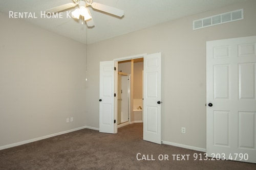 Building Photo - 13145 Nebraska Ct