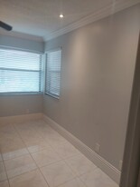 Building Photo - 7590 Tahiti Ln