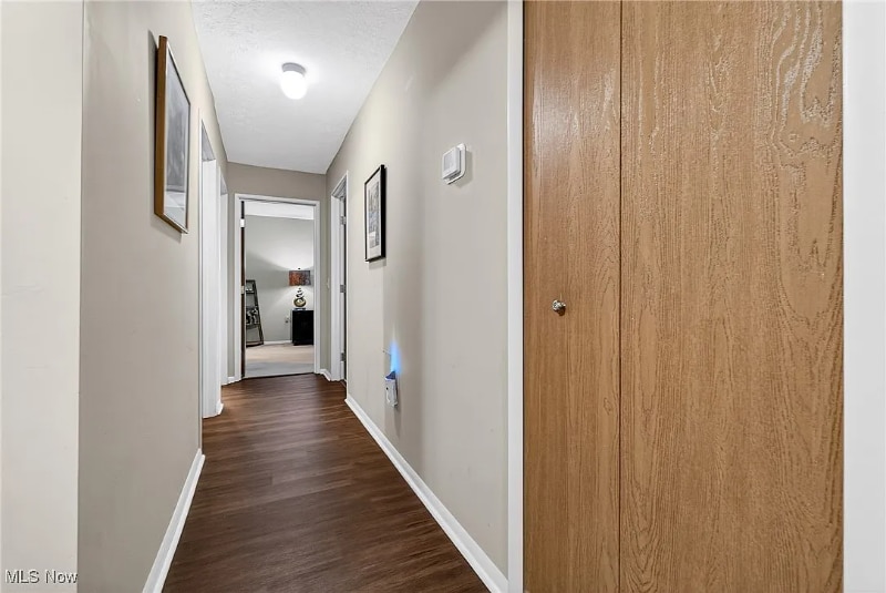 Building Photo - 10373 Glenway Dr