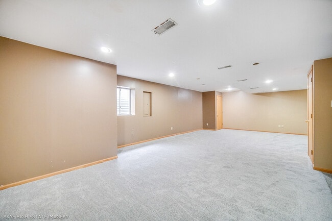 Building Photo - 17739 Peacock Ln