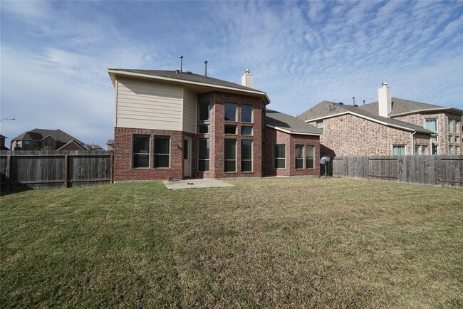 Building Photo - 215 Promenade Estates Ln