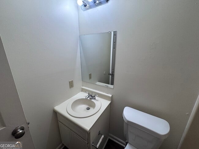 Building Photo - 510 Cypress Dr