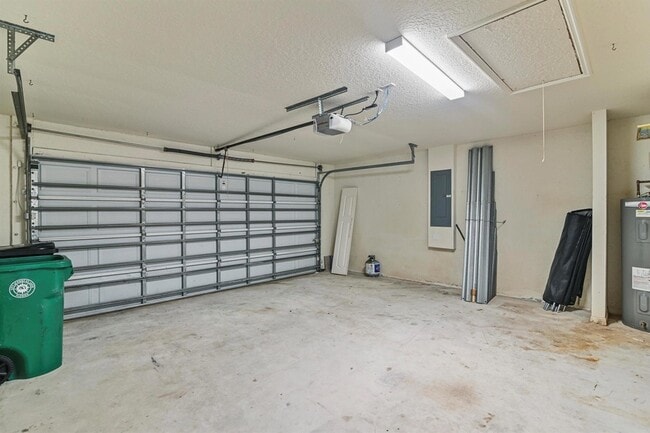 Building Photo - 4013 SW Winslow St