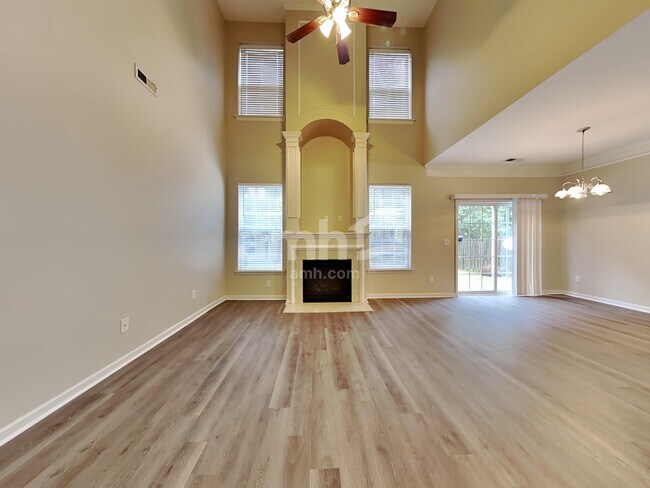 Building Photo - 3392 Fletton Way