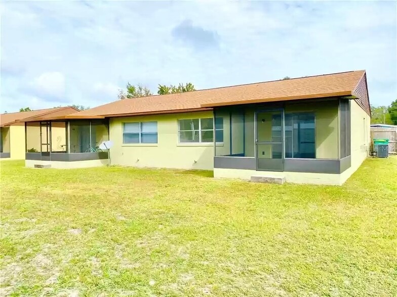 Building Photo - 1709 Lakewood Ave