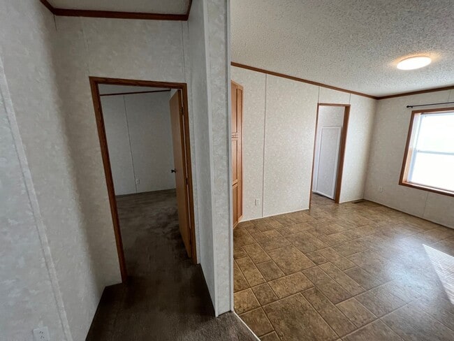 Building Photo - 3 Bedroom 2 Bath Modular Home with Many Amenities & Storage Shed