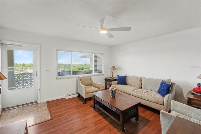 Building Photo - 1235 S Highland Ave