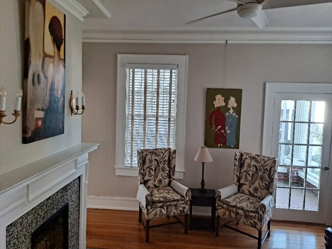 Building Photo - 723 Arsenal Pl