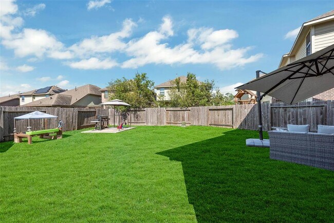 Building Photo - 25135 Andris Ln