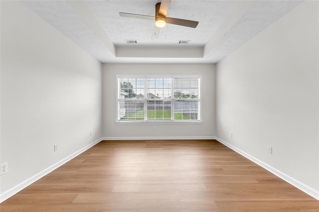 Building Photo - 3925 Claiborne Cir