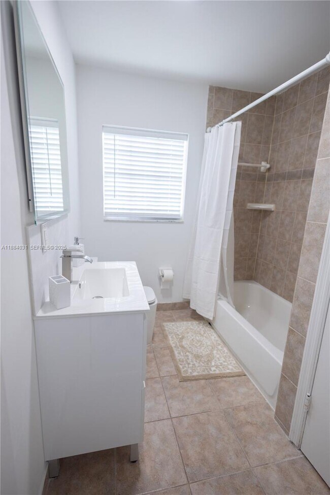 Building Photo - 1435 Grant St