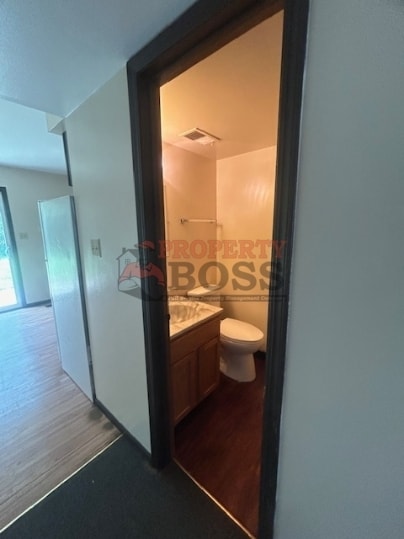 Building Photo - 5796 Creekview Ct W