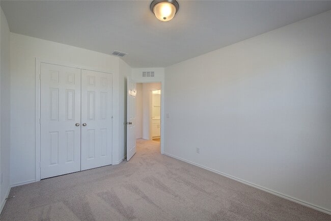 Building Photo - 1418 Tramore Wy