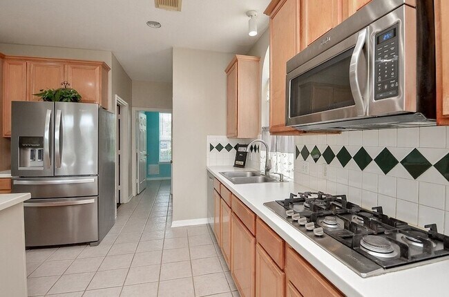 Building Photo - 2515 Lansing Cir