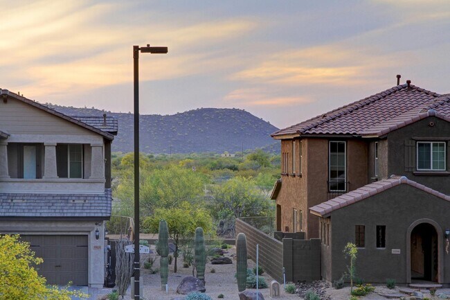 Building Photo - 3607 E Salter Dr