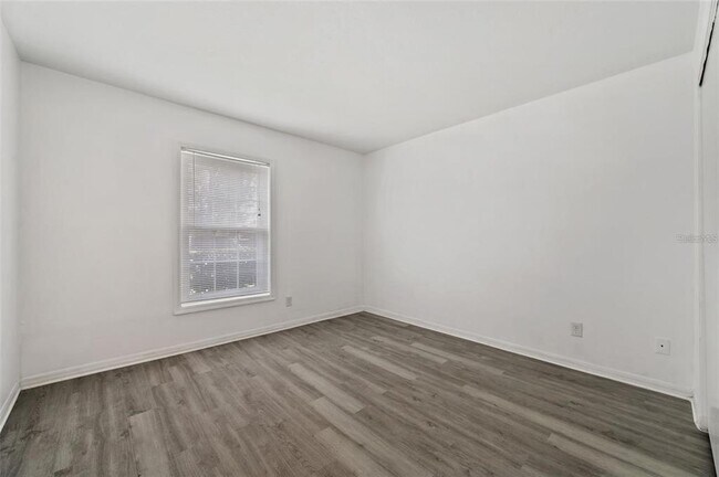 Building Photo - 107 Sea Horse Dr SE