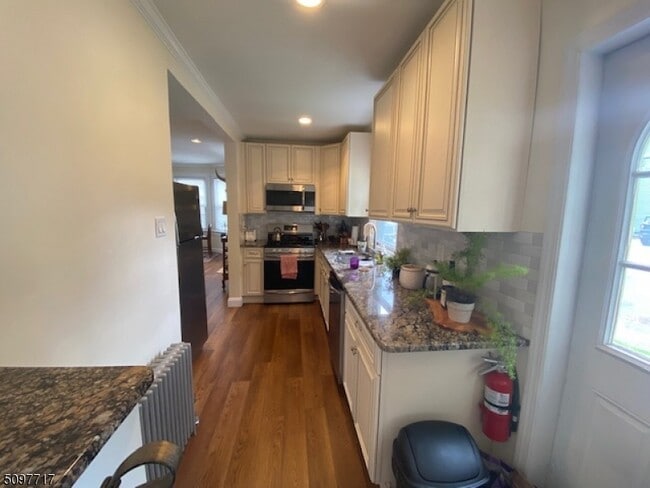 Building Photo - 134 Washington St