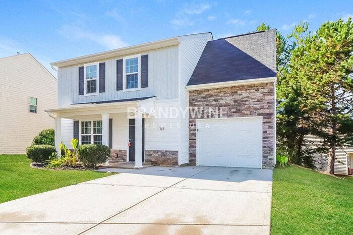 Building Photo - 125 Autumn Bluff Cir