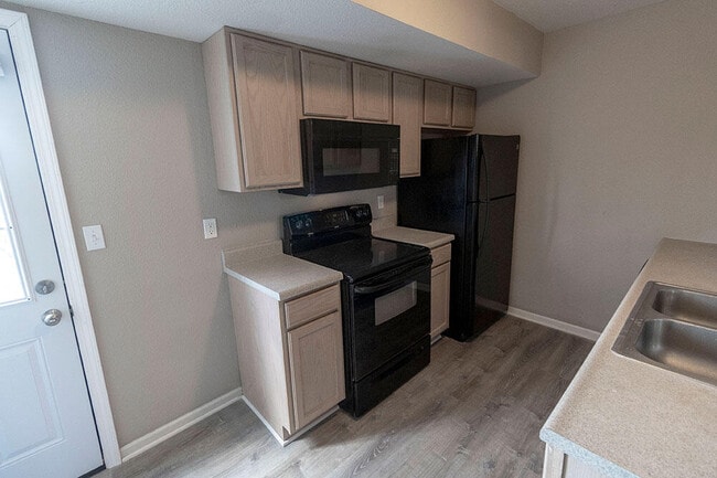 Building Photo - 3927 Snowy Owl Dr