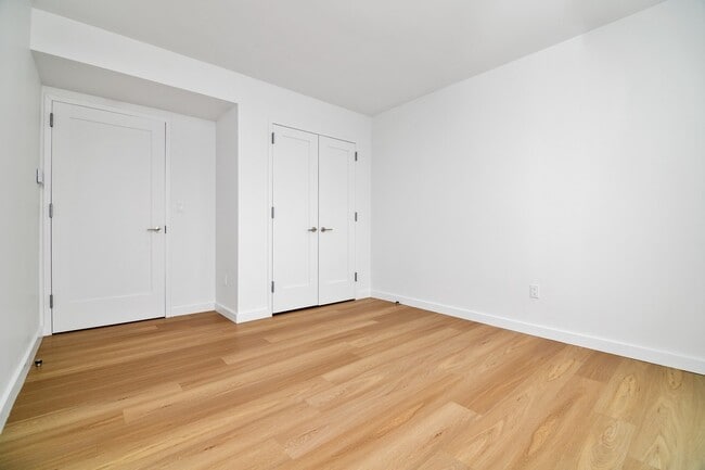 Building Photo - 71-82 Parsons Boulevard
