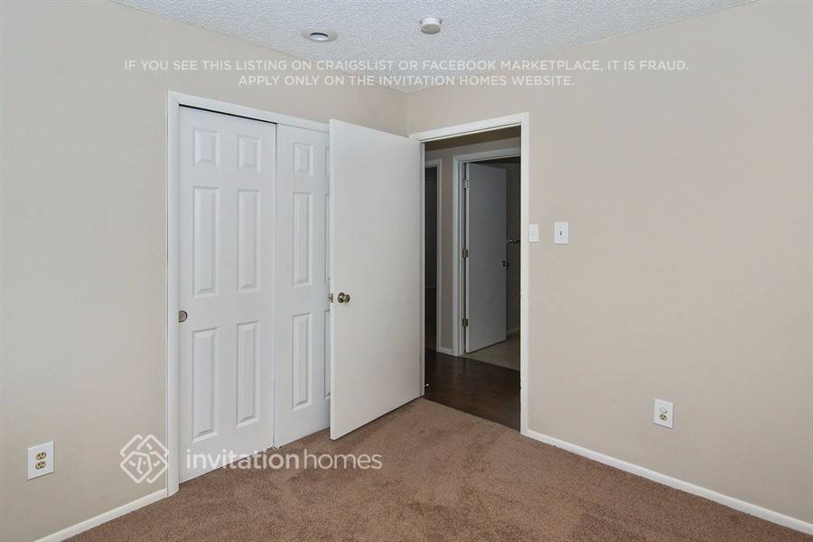Building Photo - 2137 S Nucla Way