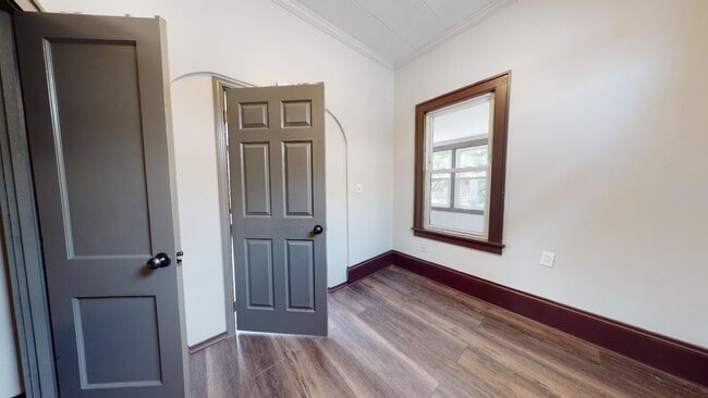 Building Photo - Cudell Area - 4 Bedroom Single Family Home