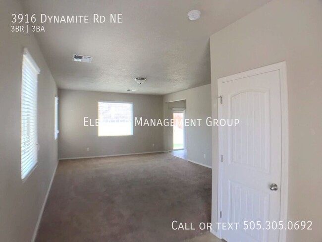 Building Photo - 3916 Dynamite Rd NE