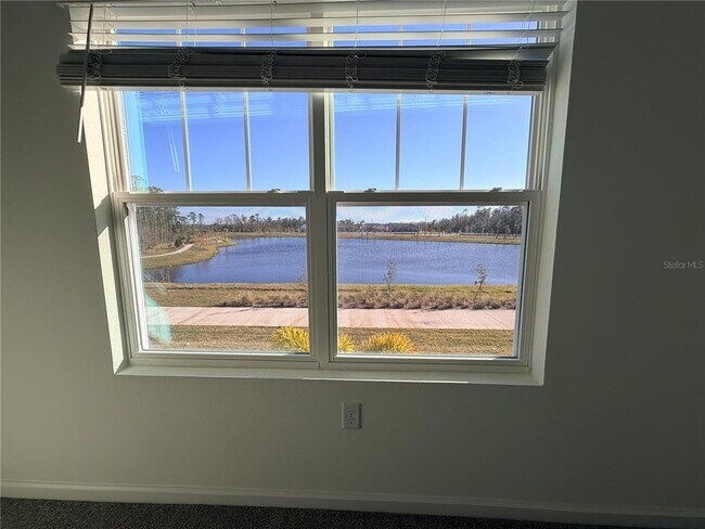 Building Photo - 9948 Red Canoe Aly