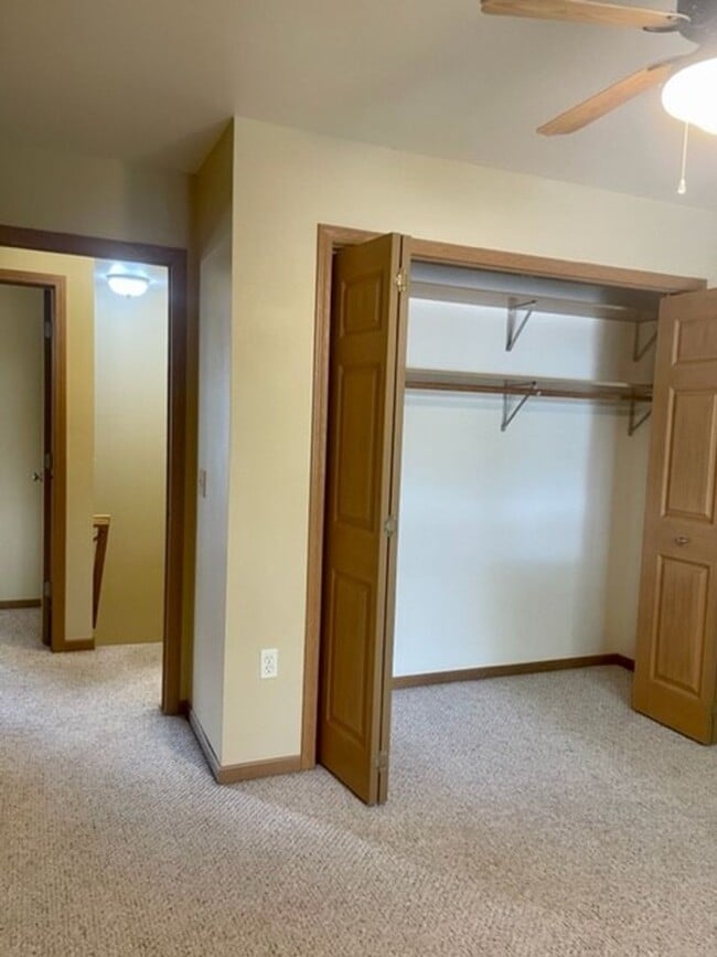 Building Photo - 3566-3572 East Meadows Place