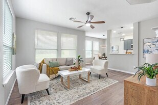 Building Photo - 2166 Stonebrook Ln