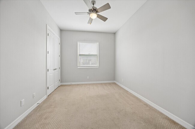 Building Photo - 1613 Crockett St