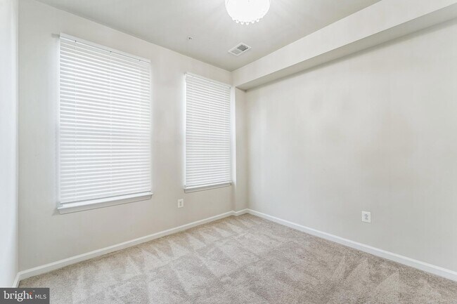Building Photo - 3109 Potters Hill Rd