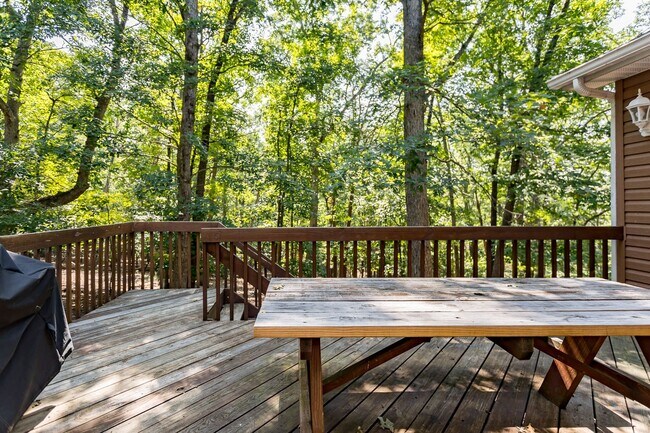 Building Photo - 3 Bedroom Home in Massanutten!!!