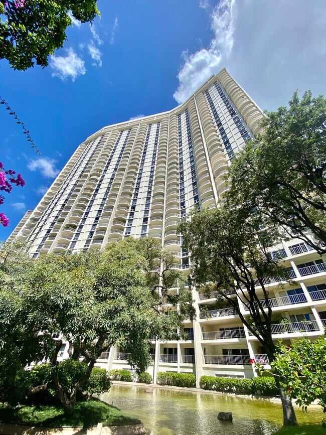 Building Photo - RENOVATED 2 bedroom, 2 bathroom at Waipuna...