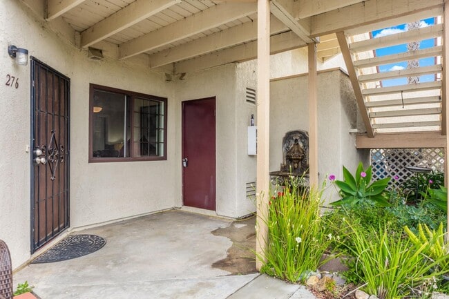 Building Photo - 3577 Paseo De Los Californianos