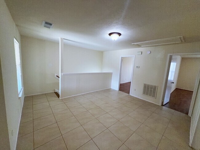 Building Photo - 6626 Sharpstown Green Cir