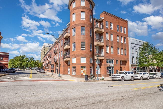 Primary Photo - 360 S Elm St