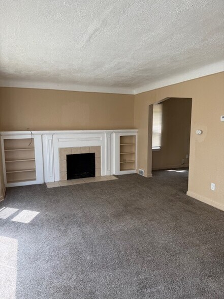 Building Photo - 17209 Whitcomb St