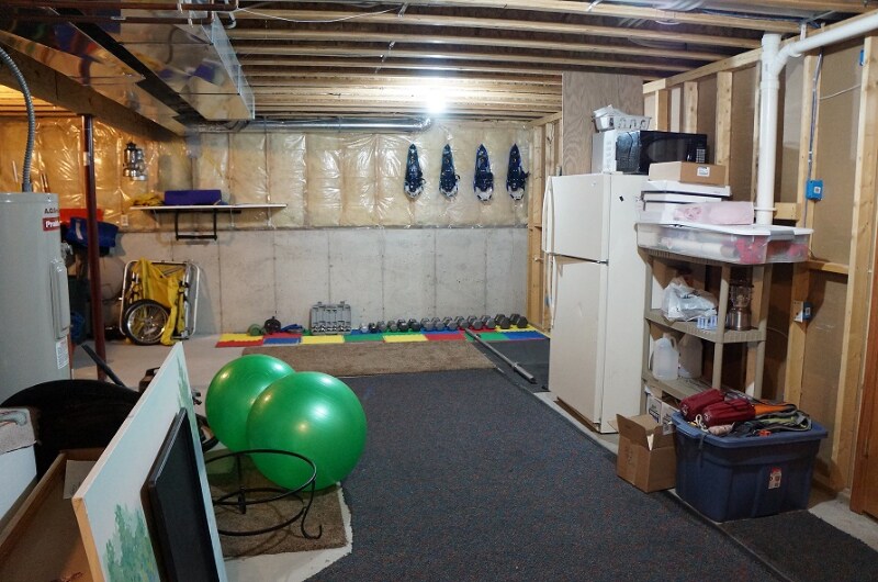 Building Photo - 3705-3707 Valley View Pl