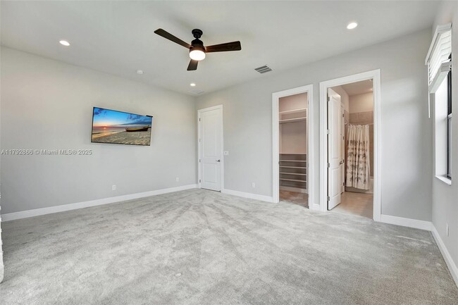 Building Photo - 17130 Magnolia Estates Dr