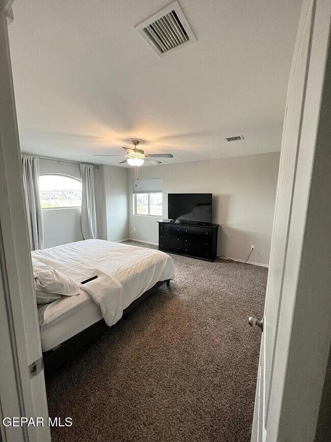 Building Photo - 15120 Method Ave